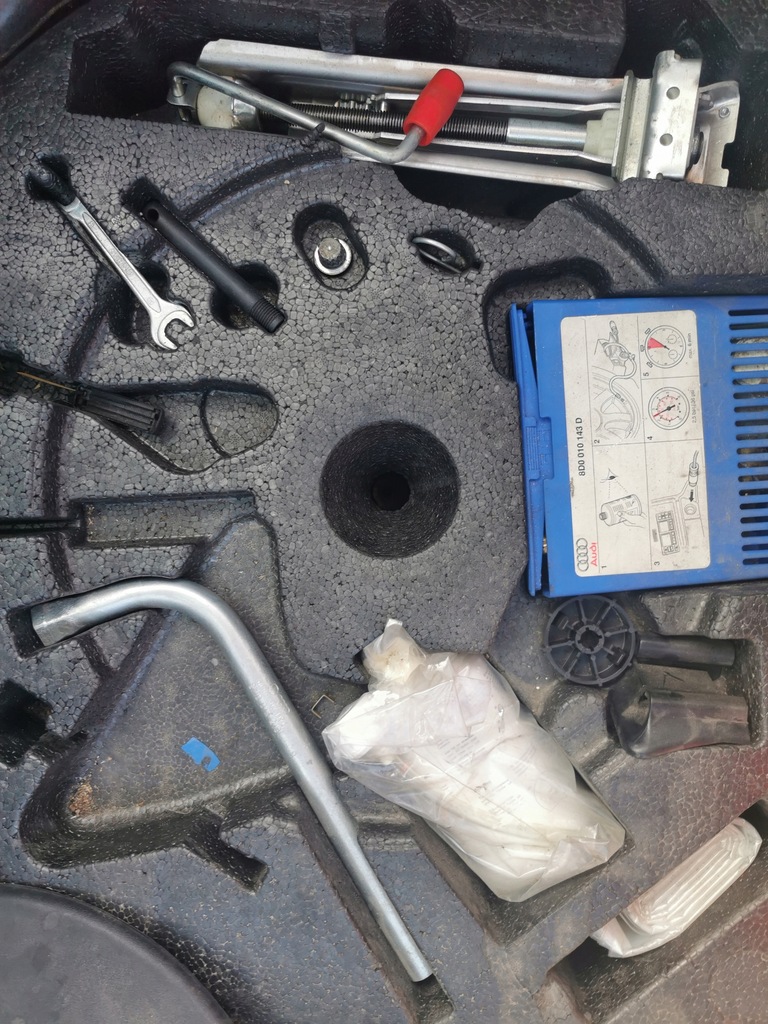 фото №6, Набор napraczy вкладыш багажника audi tt 8n