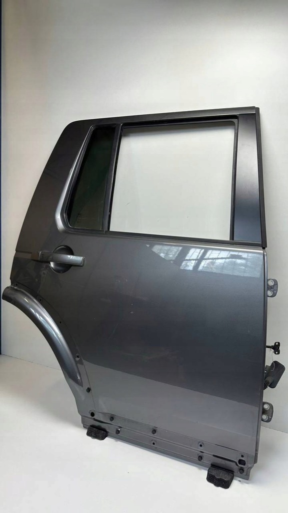 фото №3, Дверь правая задняя land rover discovery 4 l319