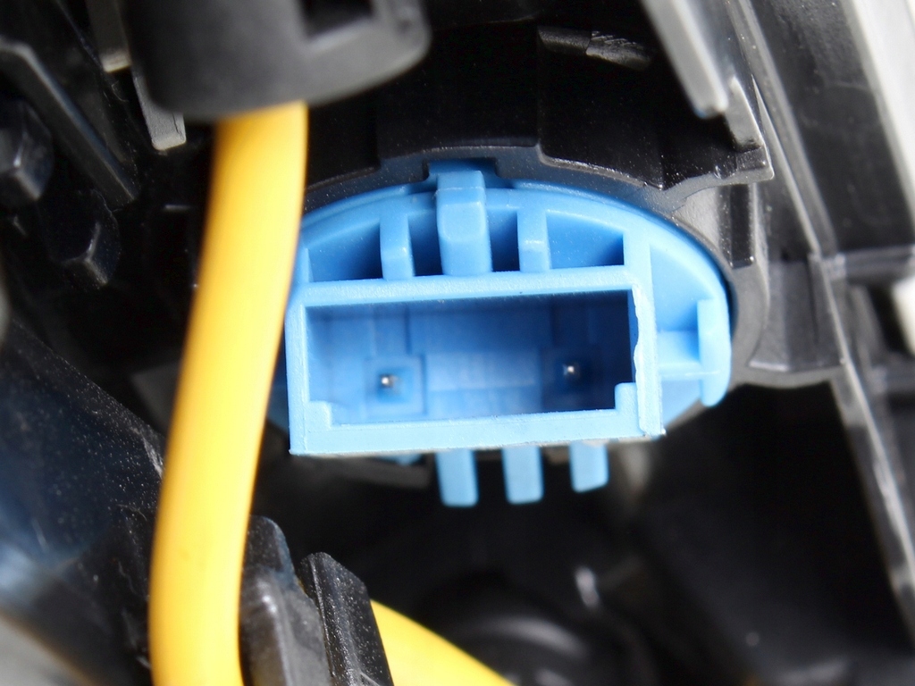 фото №10, Лампа освітлення салону audia a4 b9 w8 15- 8w0947135bq