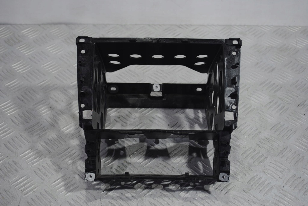 фото №2, Корзина радіо рамка 6r0858005c vw polo v 6r