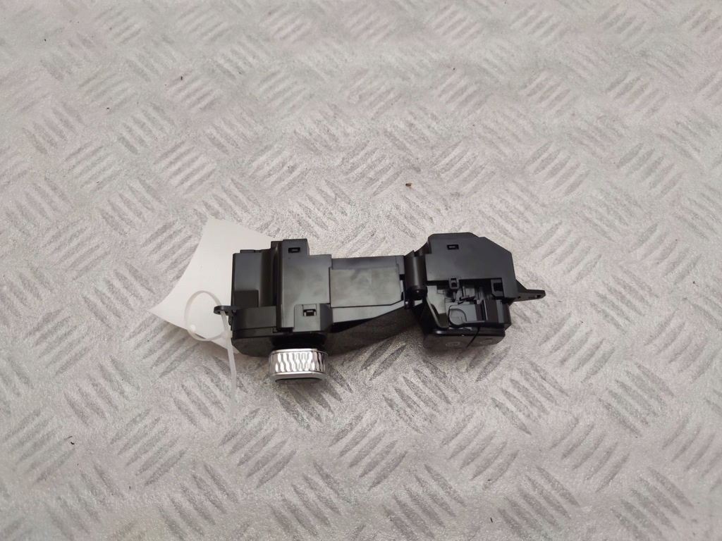 фото №7, Volvo s90, v90 2021 кнопка зажигания запуск / стоп