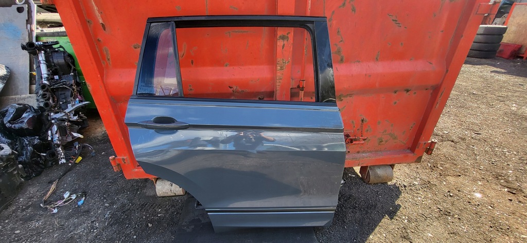 фото №1, Дверь правое задняя задние lc7ql seat tarraco fr