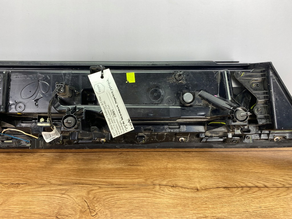 фото №8, Накладка кришки задній багажника 3700 mil лампи dodge challenger 2015+ usa