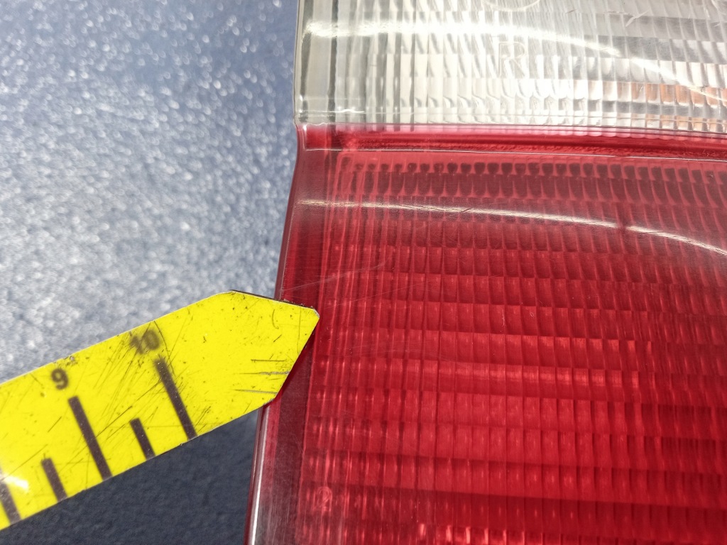 Купити Bmw 5 e39 touring лампа задній права 2496322