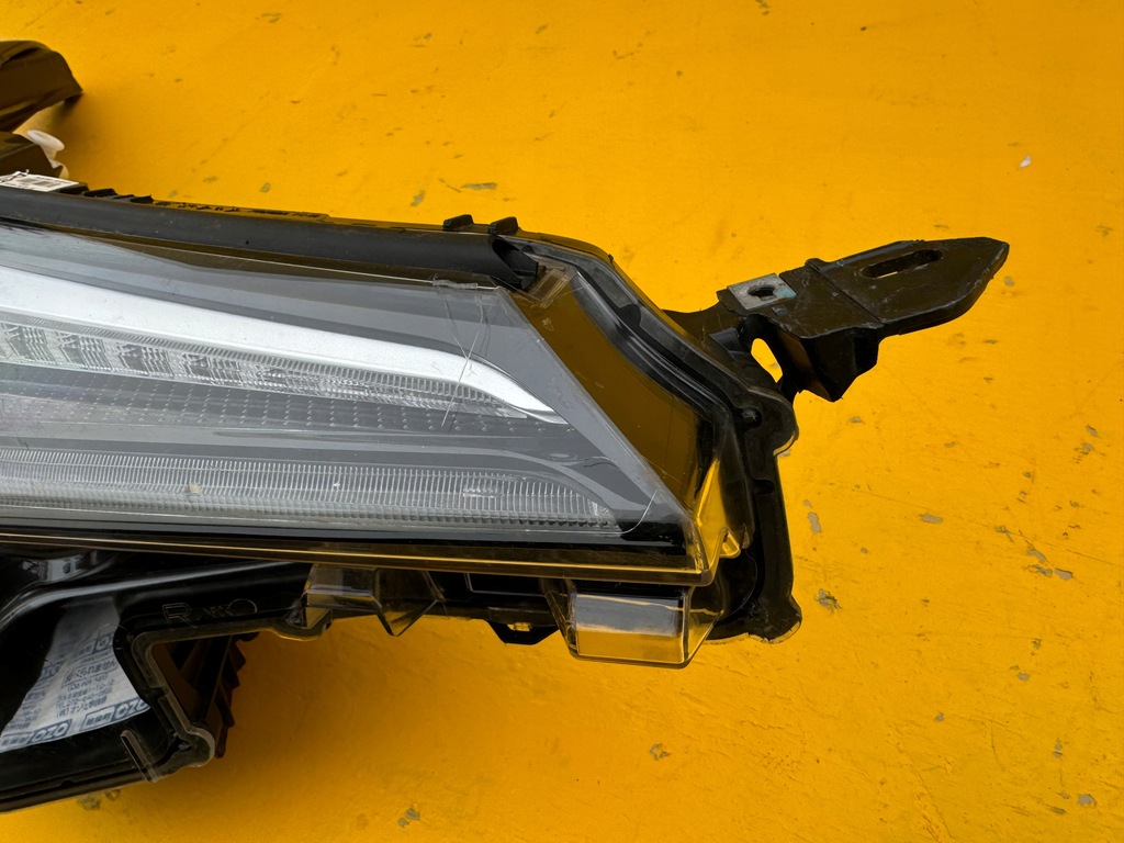 фото №7, Toyota chr c-hr 16r- лампа правая передняя правый перед full led