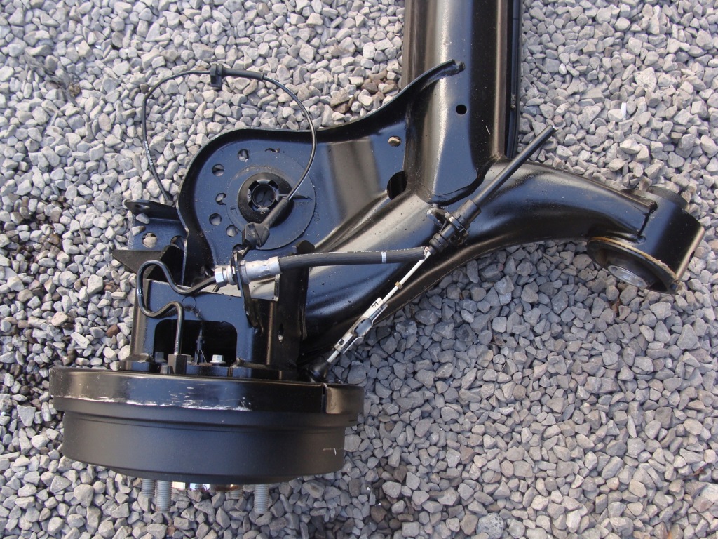 фото №3, Балка oś задняя ford fiesta mk8 !!!!