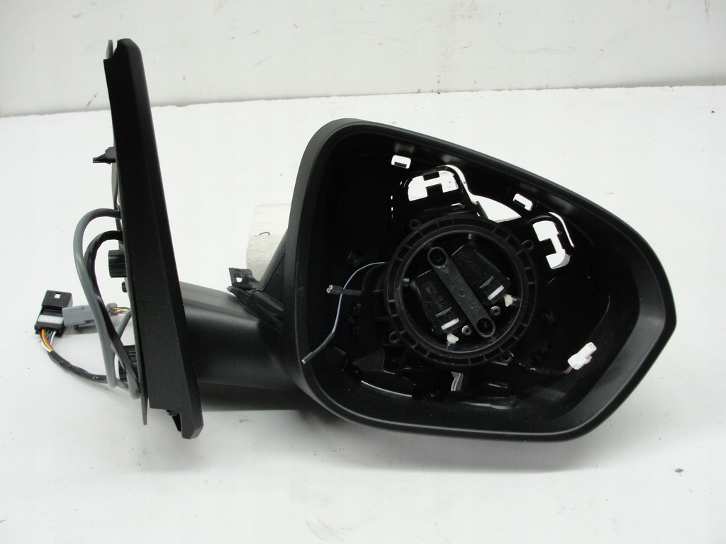 фото №1, Дзеркало праве dacia duster ii 2017- 9+4 pin