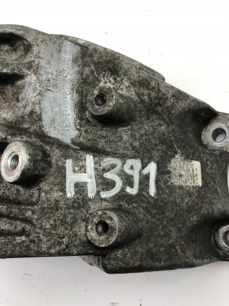 фото №8, Mercedes кронштейн опора полуось a651220131