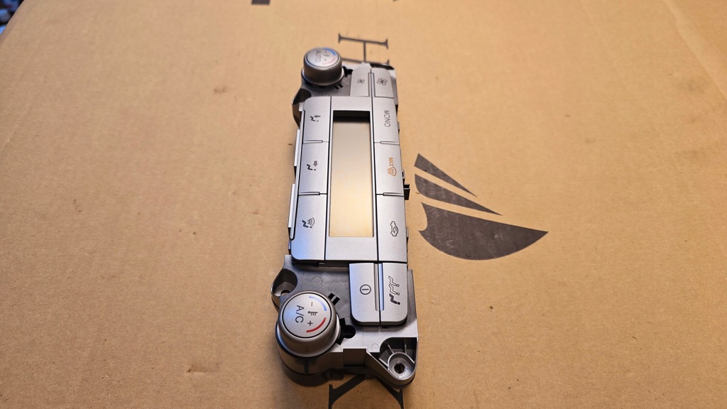 фото №10, Galaxy mk3 06-10 панель обдув кондиционера задняя 3 ряд 2009 r. europa хороший