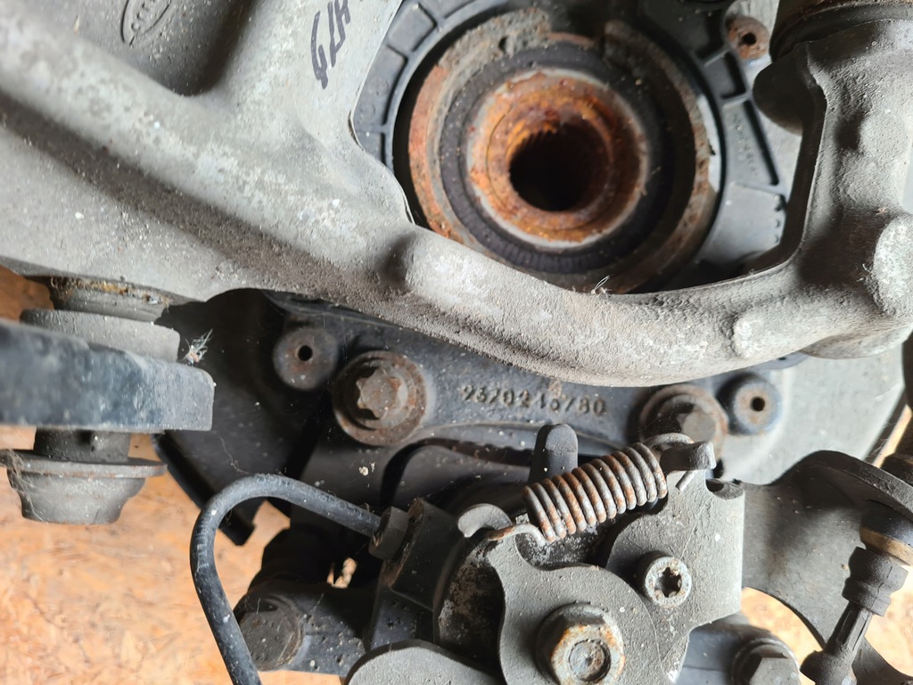 фото №8, Поворотний кулак задня права citroen ds5 4x4 hybrid