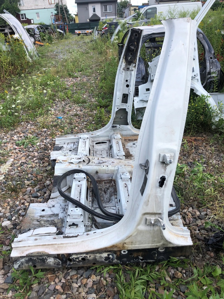 фото №1, Bmw x5 f15 13-18 блок двигуна b поріг лівий