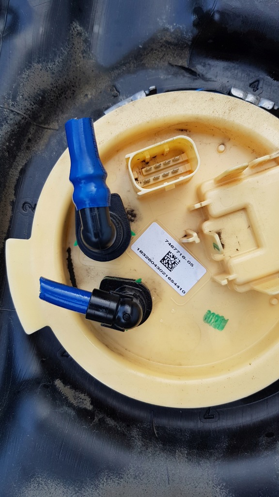 Бак насос топлива bmw 7 g11 3.0 d в Украине