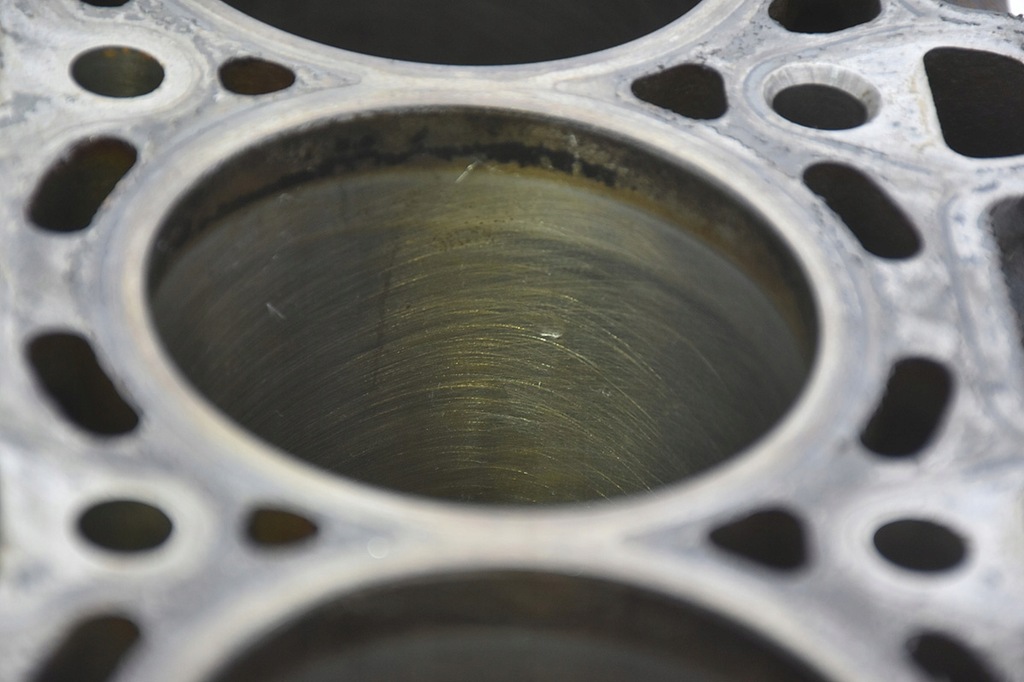 фото №8, Блок двигуна renault 1.5 dci k9k832