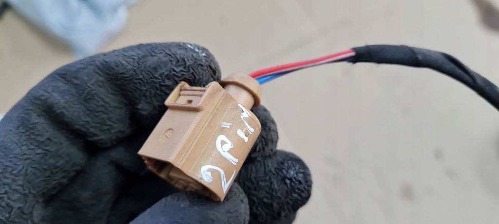 фото №7, Sq8 4m rsq8 q8 штекер колодка подушки безпеки двигуна 8k0973702g a7 4g sq7 4m q7