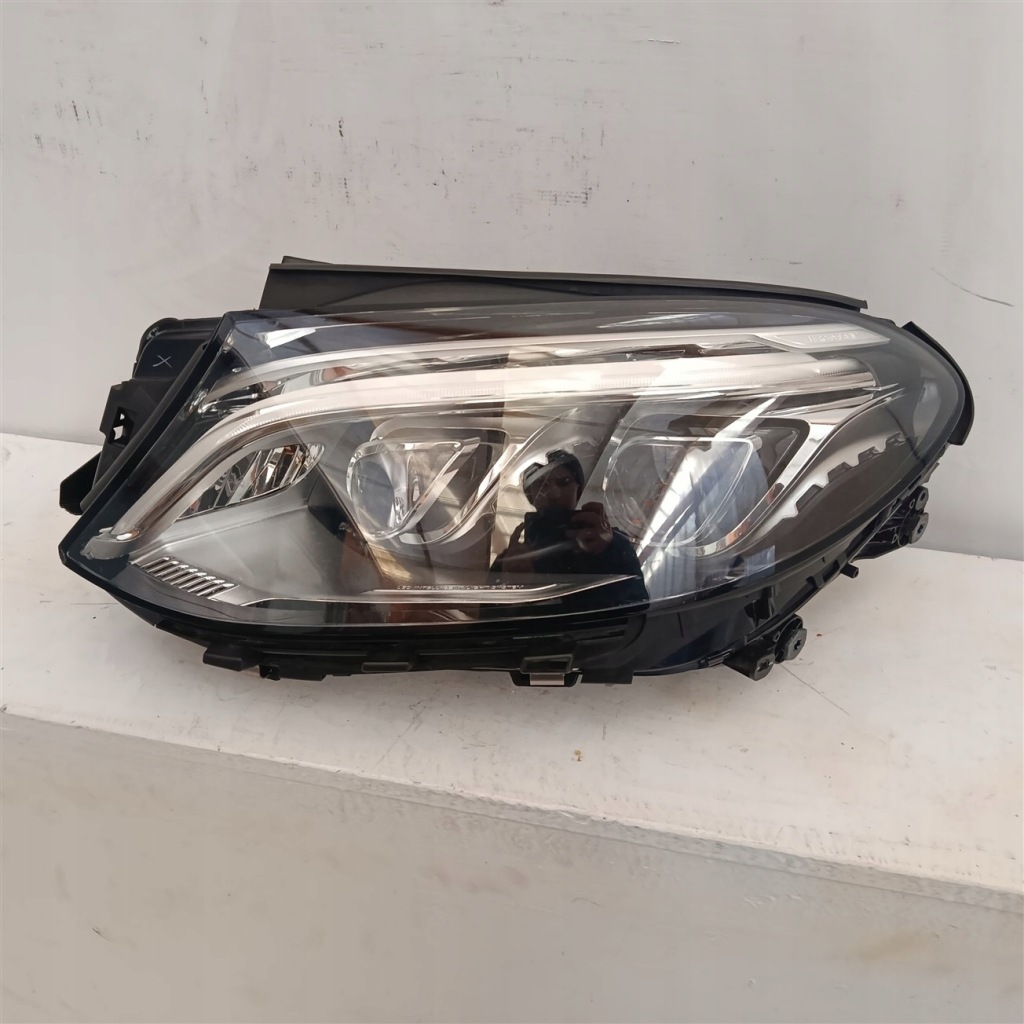 Купити Лампа ліва перед mercedes gle 166 292 full led a1669062103