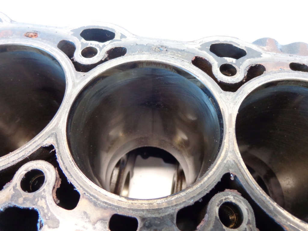 Opel zafira 3 c 1.4 turbo b14net блок двигателя 55582954 55581779 в Украине