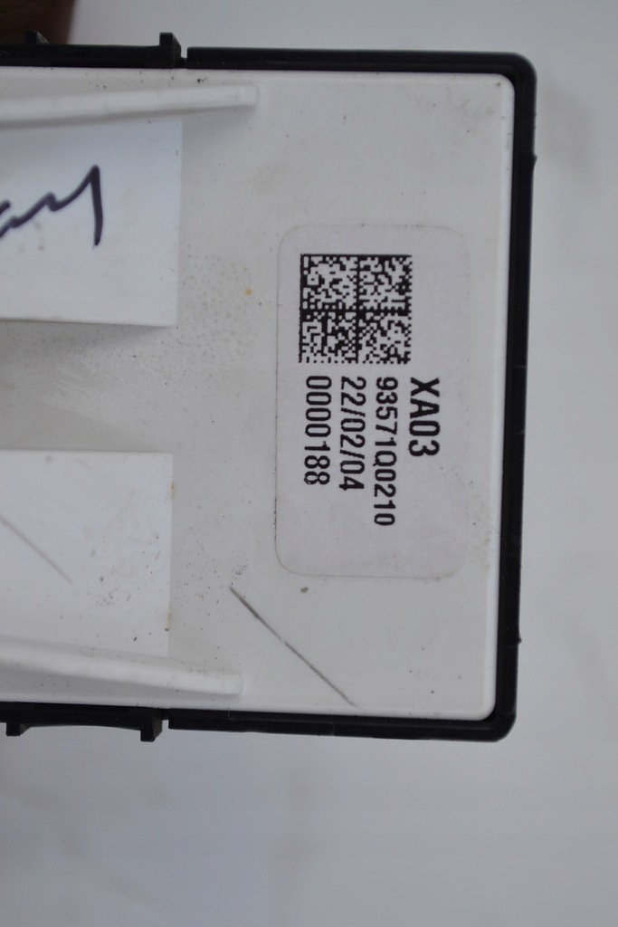 фото №6, Nk296 hyundai i20 iii панель переключатель окон перед