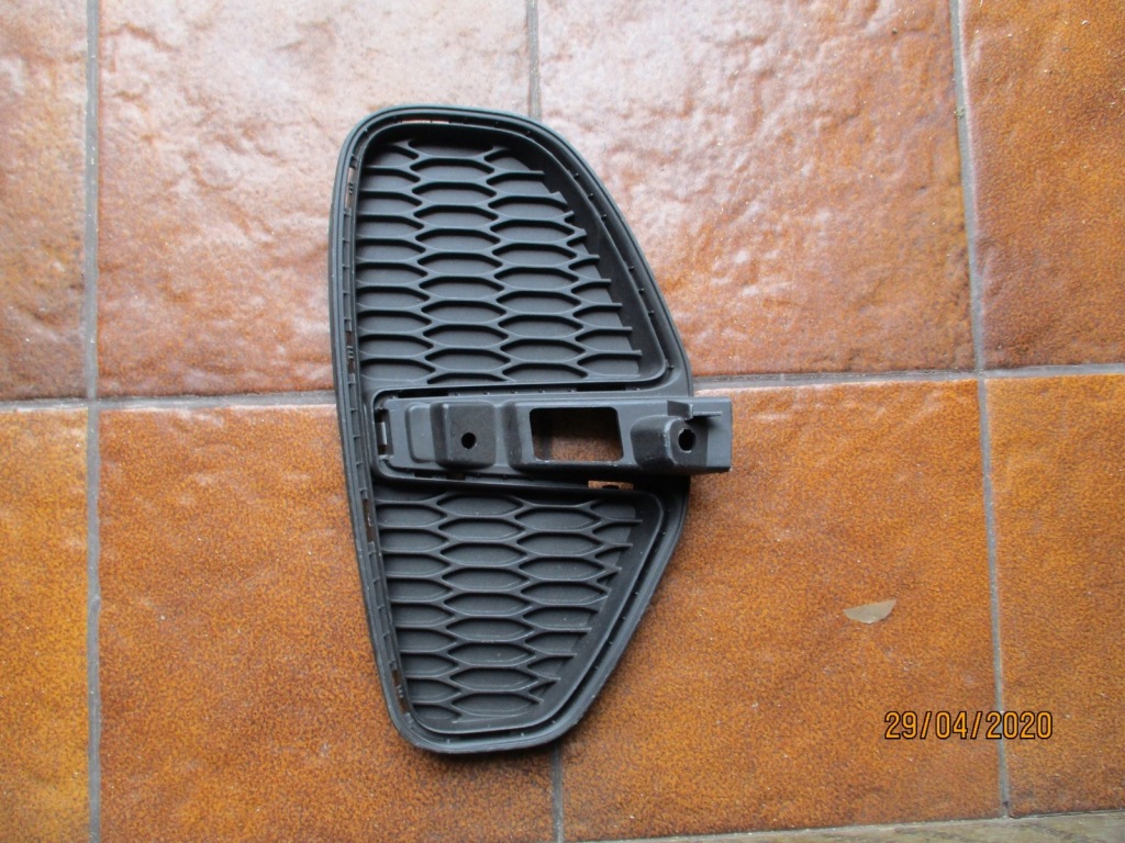 фото №1, Kia sportage iv lift решётка бампер правый перед