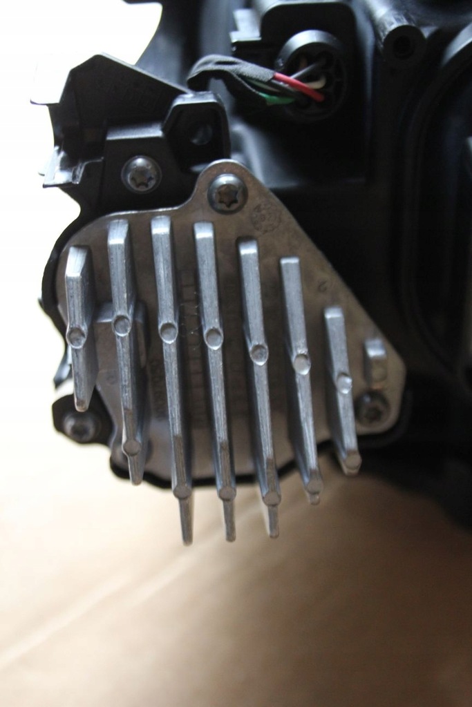 фото №9, Лампа full led vw arteon 3g8941082e