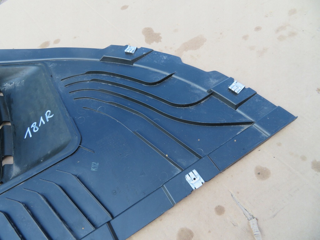 фото №10, Підкрилок передні ліва porsche taycan 9j1809957d