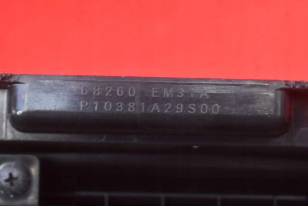 фото №7, Бардачок средний 68260em31a nissan tiida 1 i 04-08