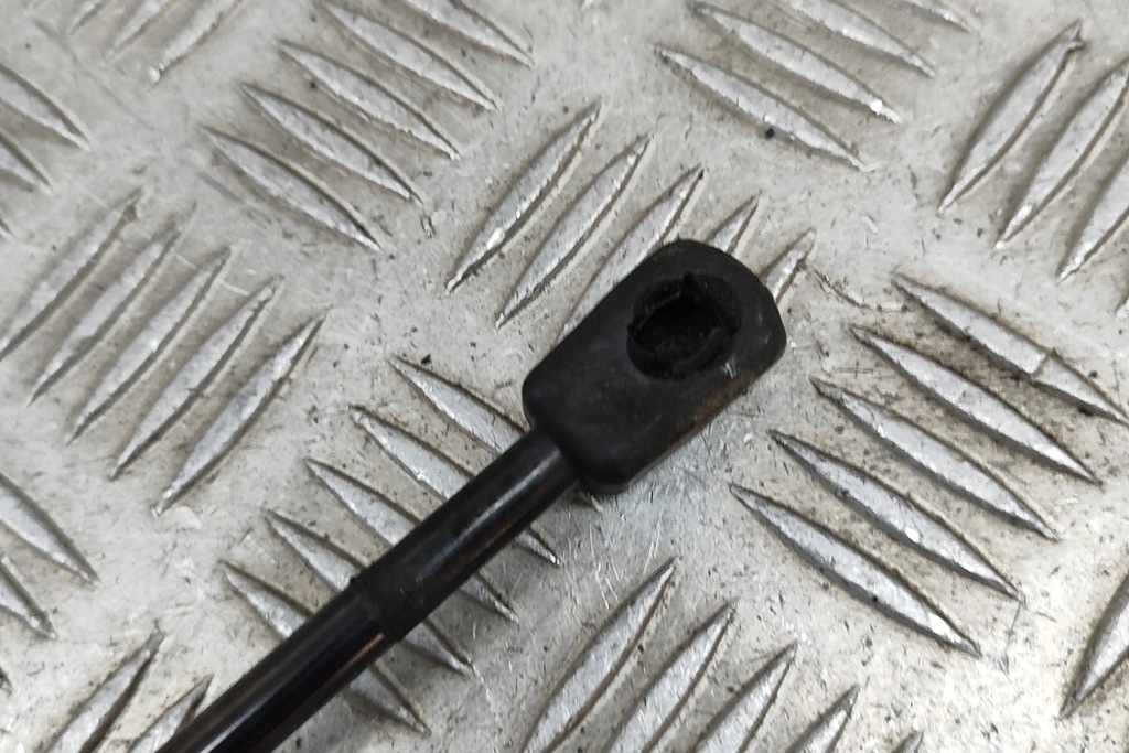 фото №5, Seat tarraco kn2 левая сторона крышки багажника привод газовый 5na827550b 2.0