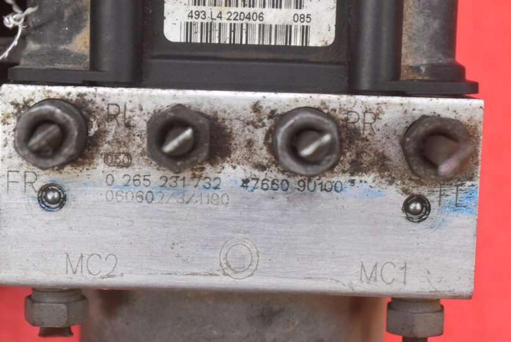 фото №8, Насос abs 47660-9u100 nissan note 1 i e11 1.4 16v 88 km 05-09