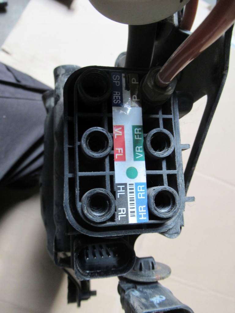 фото №5, Компресор компресор пневматика розподільник audi a8 d4 lift