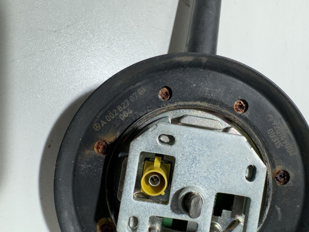 фото №3, Антенна mercedes actros mp 4 a0028270701