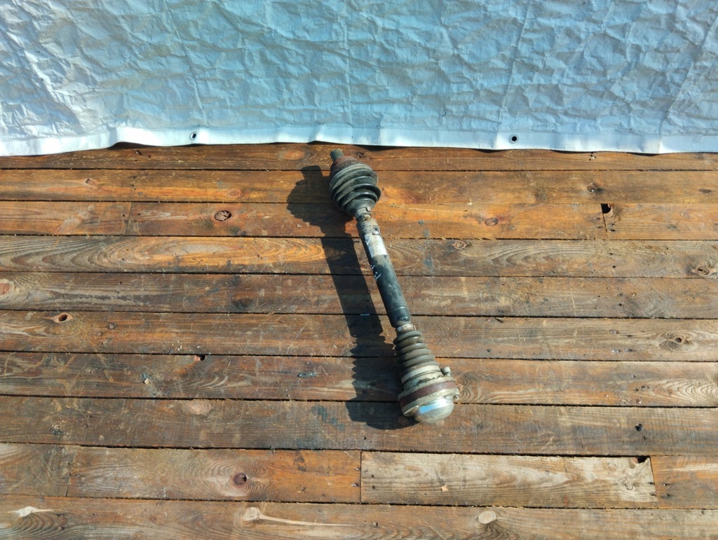 фото №1, Приводной вал правая перед передняя vw golf vii r line audi s3 8v 5q0407272bl