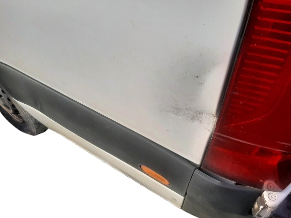 фото №2, Sprinter 907 чверть лівий bok бічна