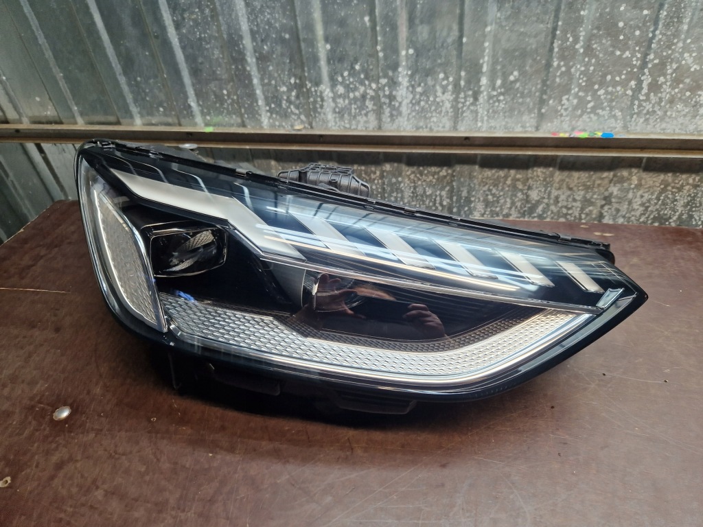 фото №1, Audi a4 b9 lift 8w0 2019- лампа перед правая full led matrix