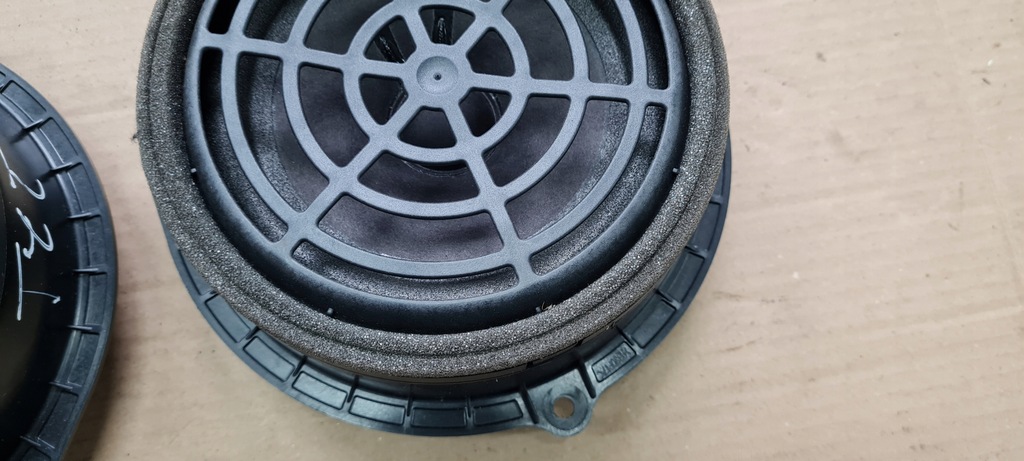 фото №6, A6 c7 4g динамик дверь задняя bose 4g0035411 a7 4g