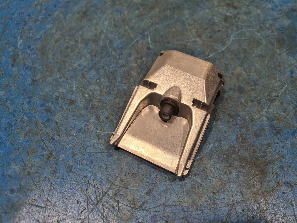 Купити Citroen c3 iii lift 24r камера модуль радар асистент поперечина 9851572080