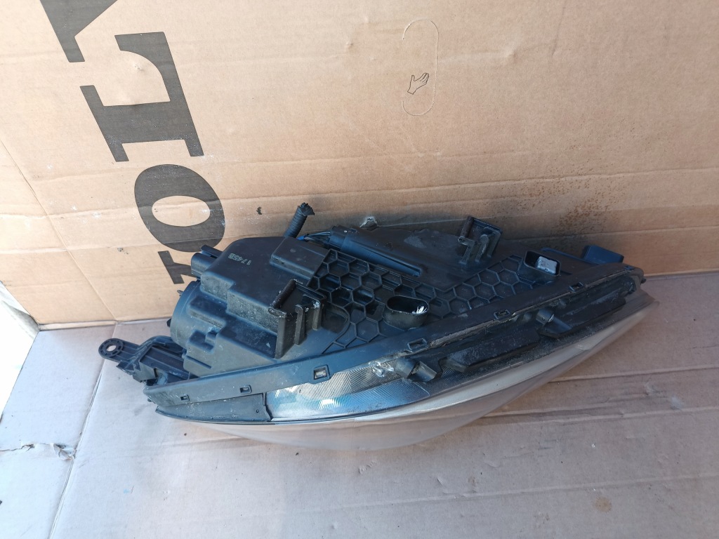 фото №7, Hyundai i30 iii 17r- лампа левый перед 92101-g4030 cała ładna