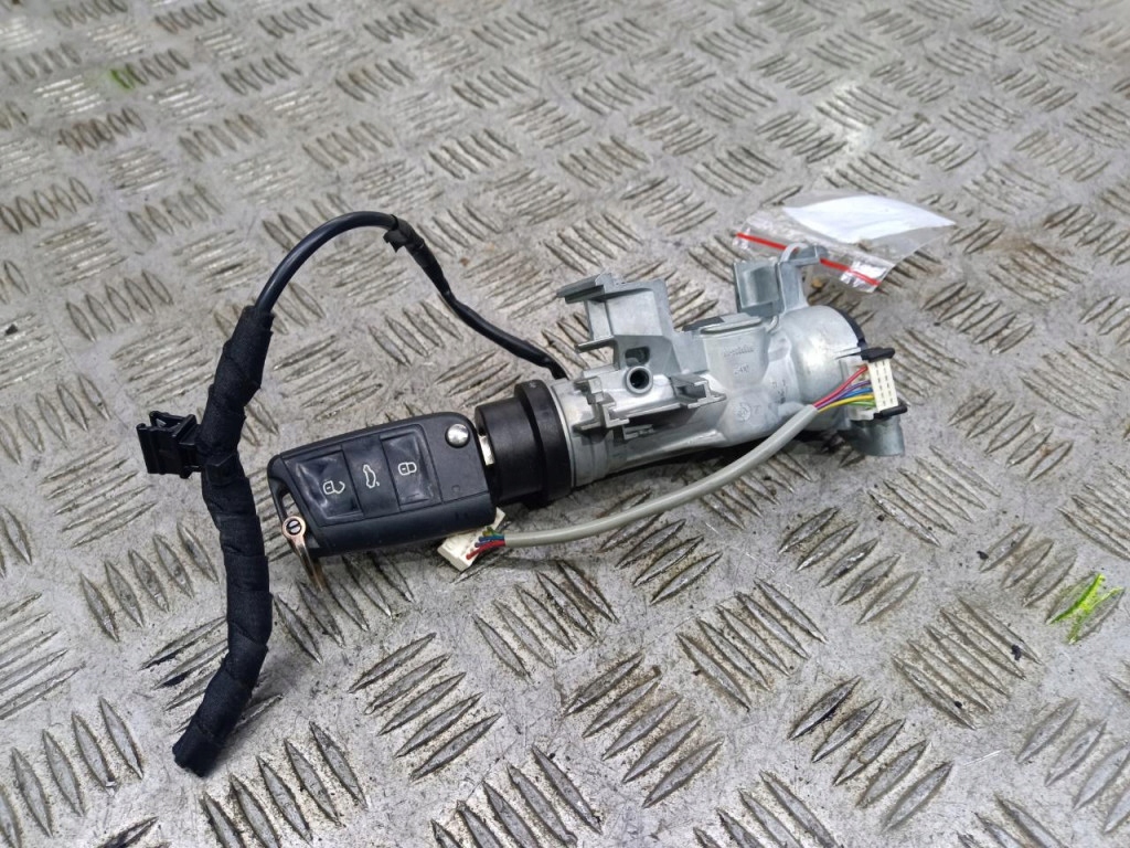 фото №1, Seat leon iii st stacyjka/kluczyk 1k0905851