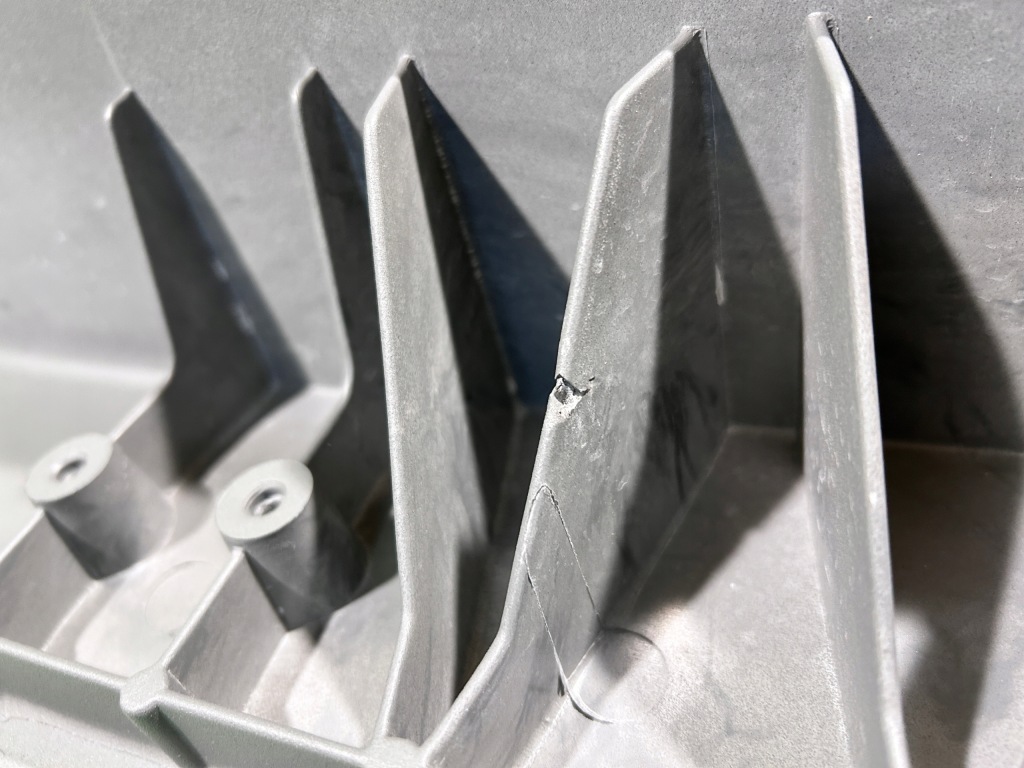 Mercedes actros mp3 бампер перед уголок бампера левый a9438804872 в Украине