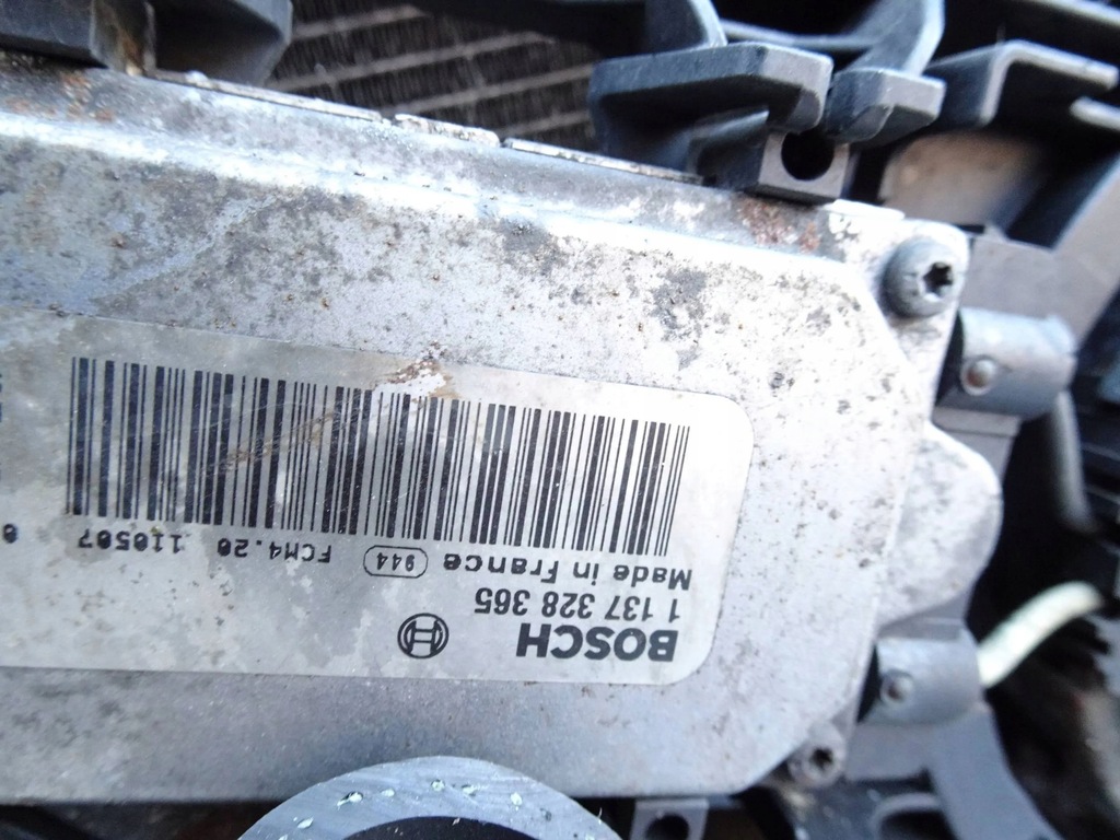 фото №9, Pas передний радиатор kpl. volvo v50 s40 ii lift 07-12 r. 2.0 d3 автоматическая коробка передач