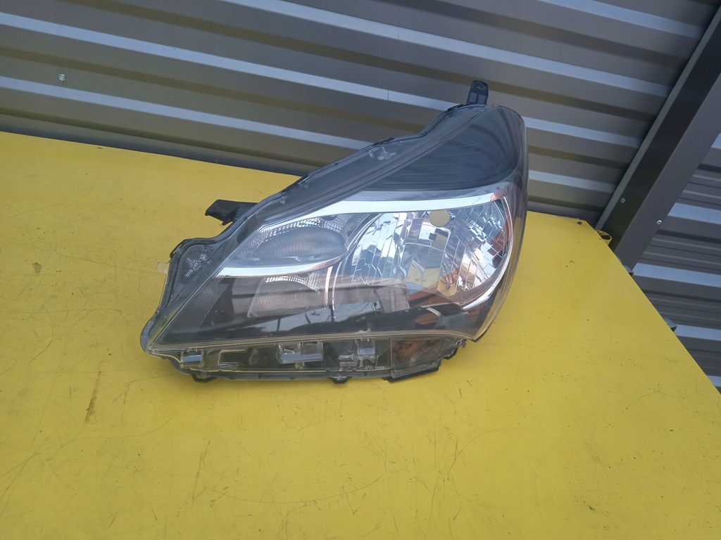 фото №1, Toyota yaris iii лампа лівий перед