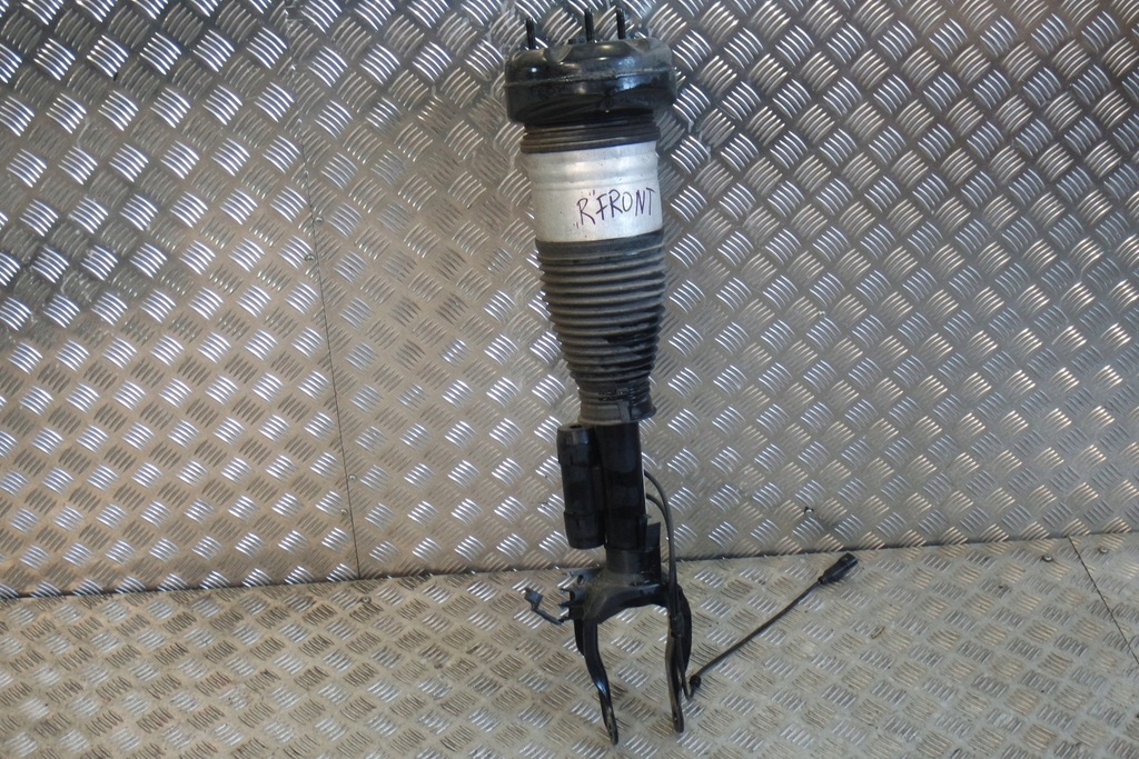 фото №1, Амортизатор правый перед mercedes w167 a1673209804