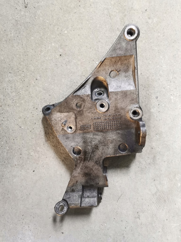 фото №1, Кронштейн кронштейн jaguar xf 3.0d