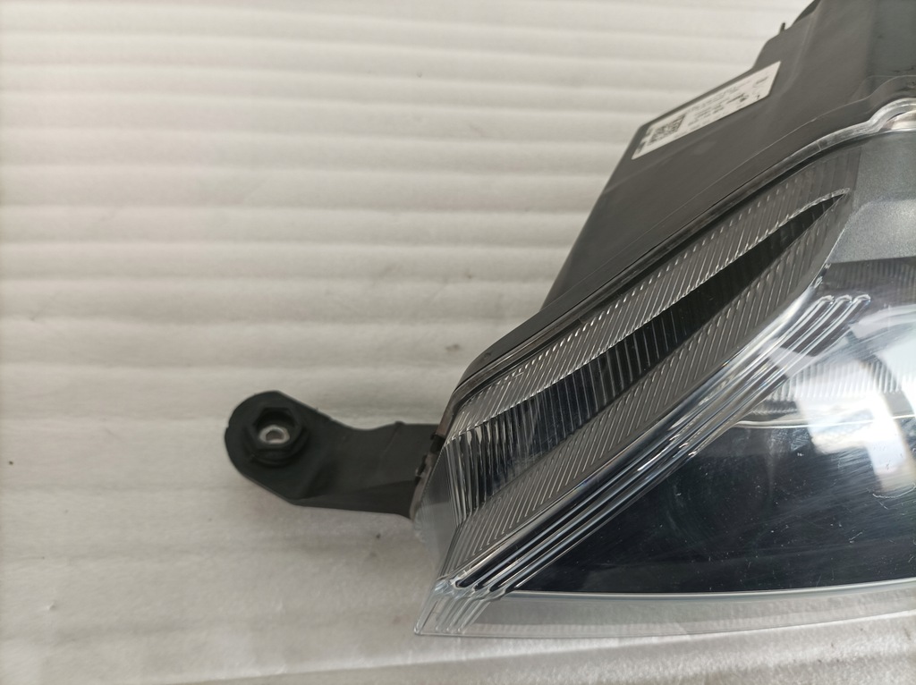 фото №4, Skoda rapid lift лампа левая перед