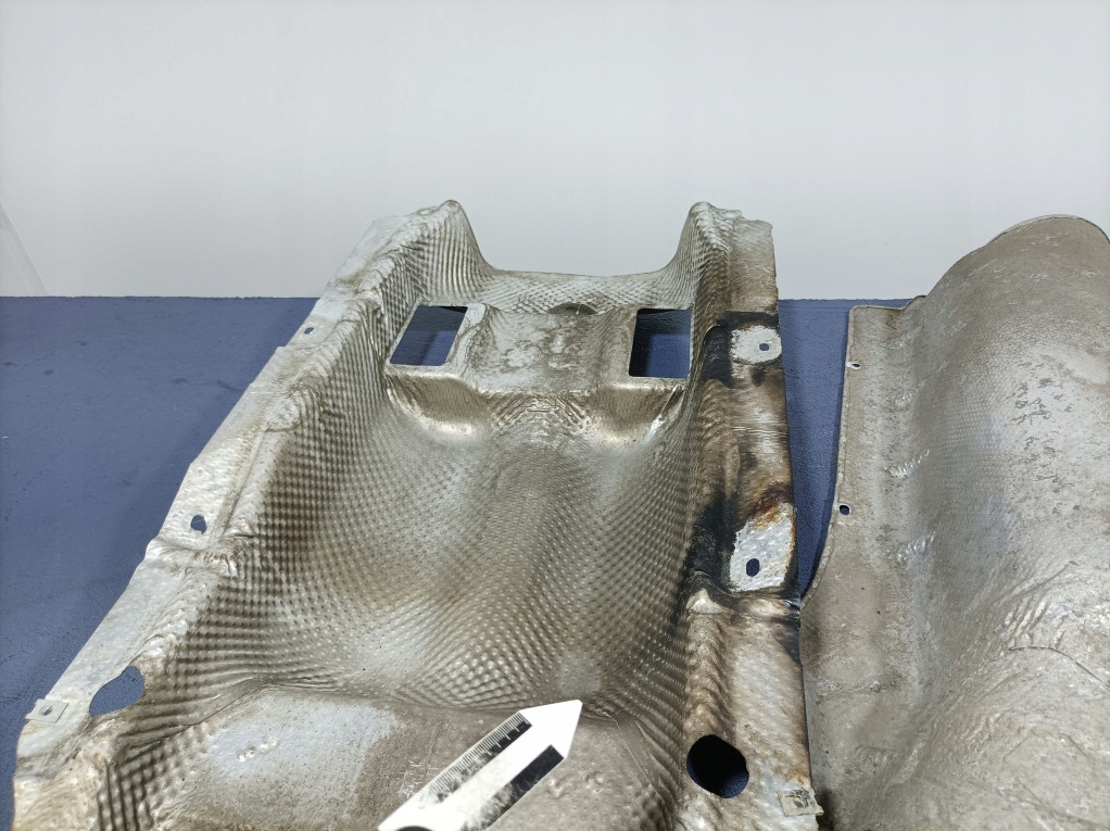 Mercedes s w222 рестайлинг  комплект защита termicznych туннель 3 szt a2226823000 в Украине