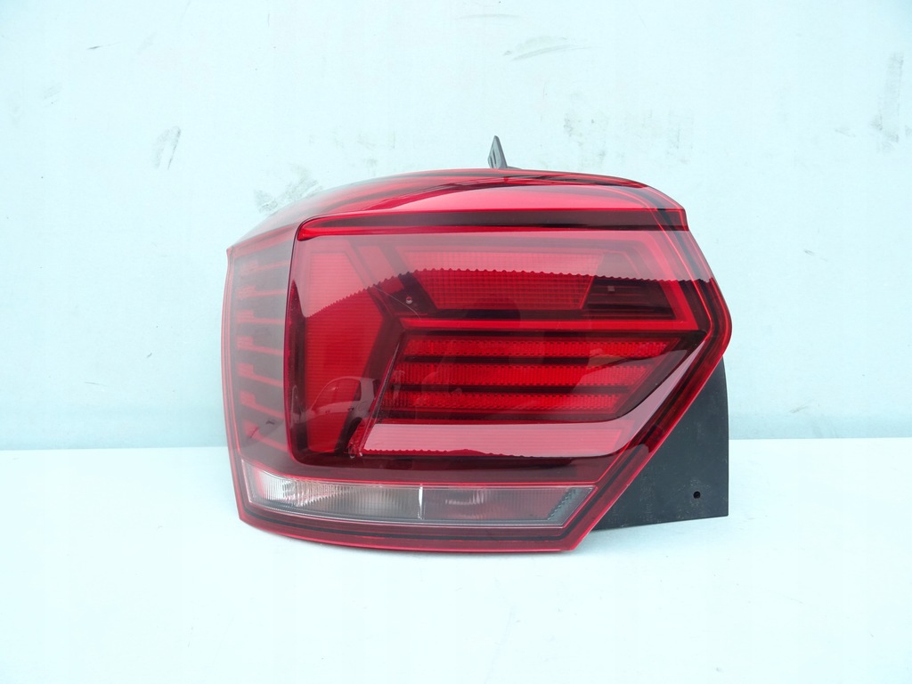 фото №1, Лампа задняя задняя левая vw polo vi 2g0945095b