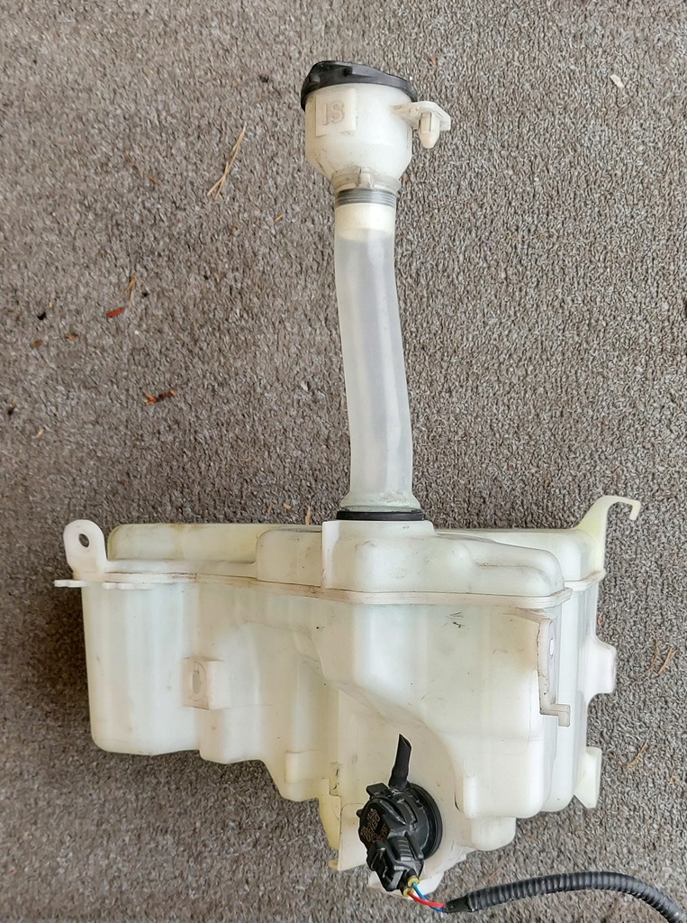 фото №1, Lexus is iii xe30 бак омивача