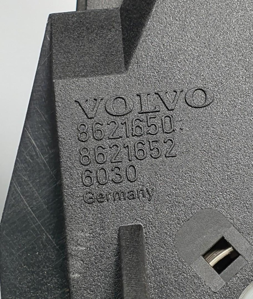 фото №6, Замок сиденье правый задняя volvo v50 8621650 8621652