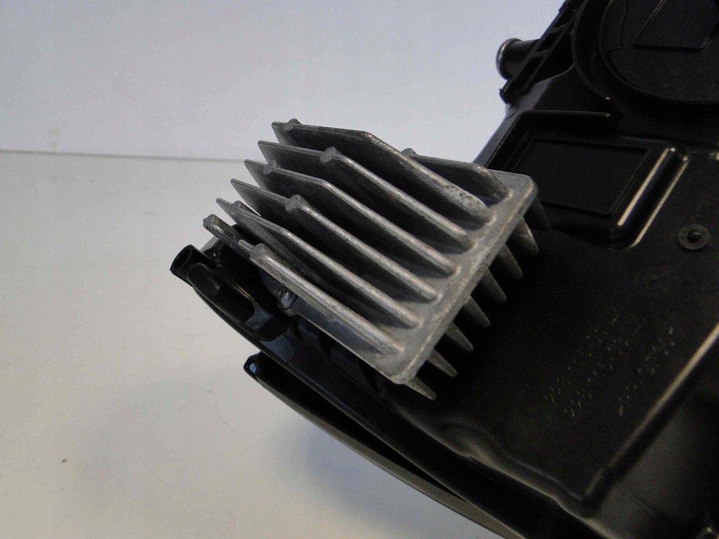 фото №13, Mercedes лампа левая led high performance gla h247 247