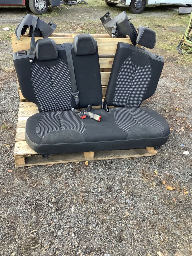 фото №1, Citroen ds3 заднє сидіння ремені задня обшивки