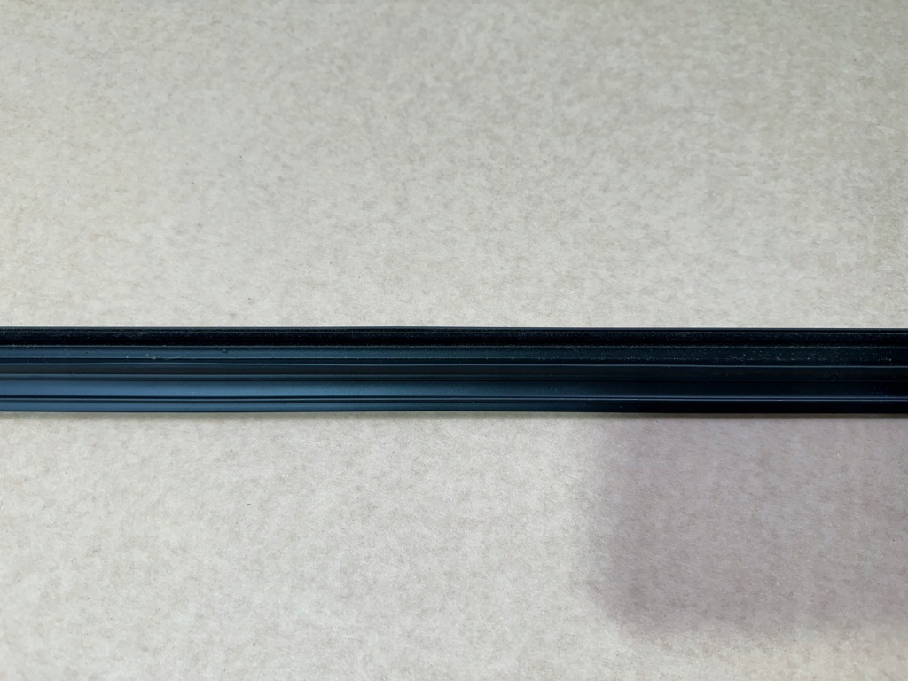 фото №7, Молдинг ущільнювач правий перед, права передня mercedes b klasa w247