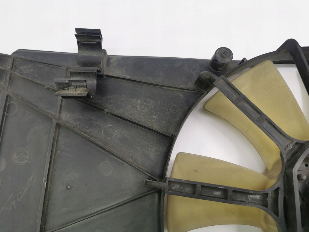 фото №8, Mazda 5 2008 электрический вентилятор радиатора